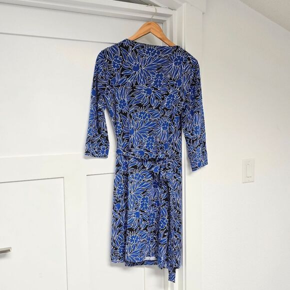 Diane Von Furstenberg Julian New 3/4 Sleeve Wrap Dress in Black & Blue Floral - Picture 8 of 11